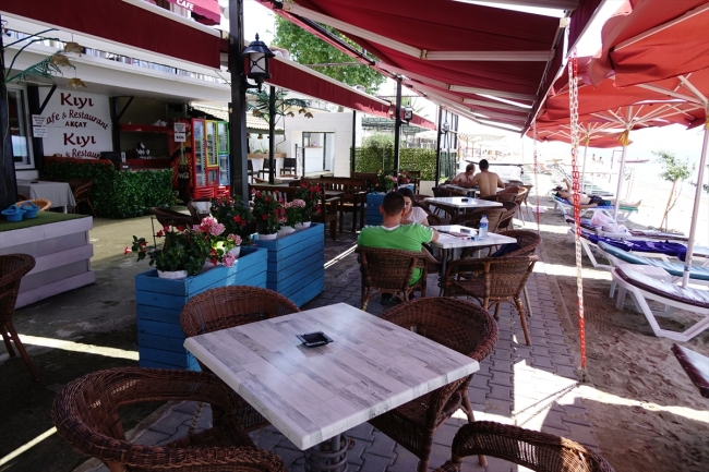 Kuzey Ege'de seçim nedeniyle sahiller boş kaldı